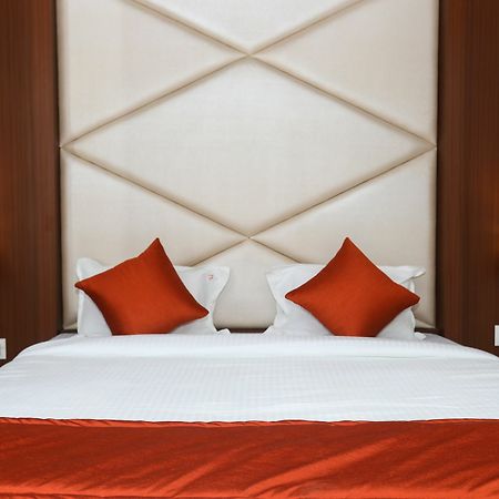 Hotel Spring Inn Bombaj Zewnętrze zdjęcie